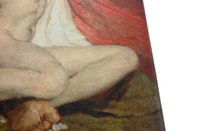 Mandlig nøgenfigur med armene strakt op