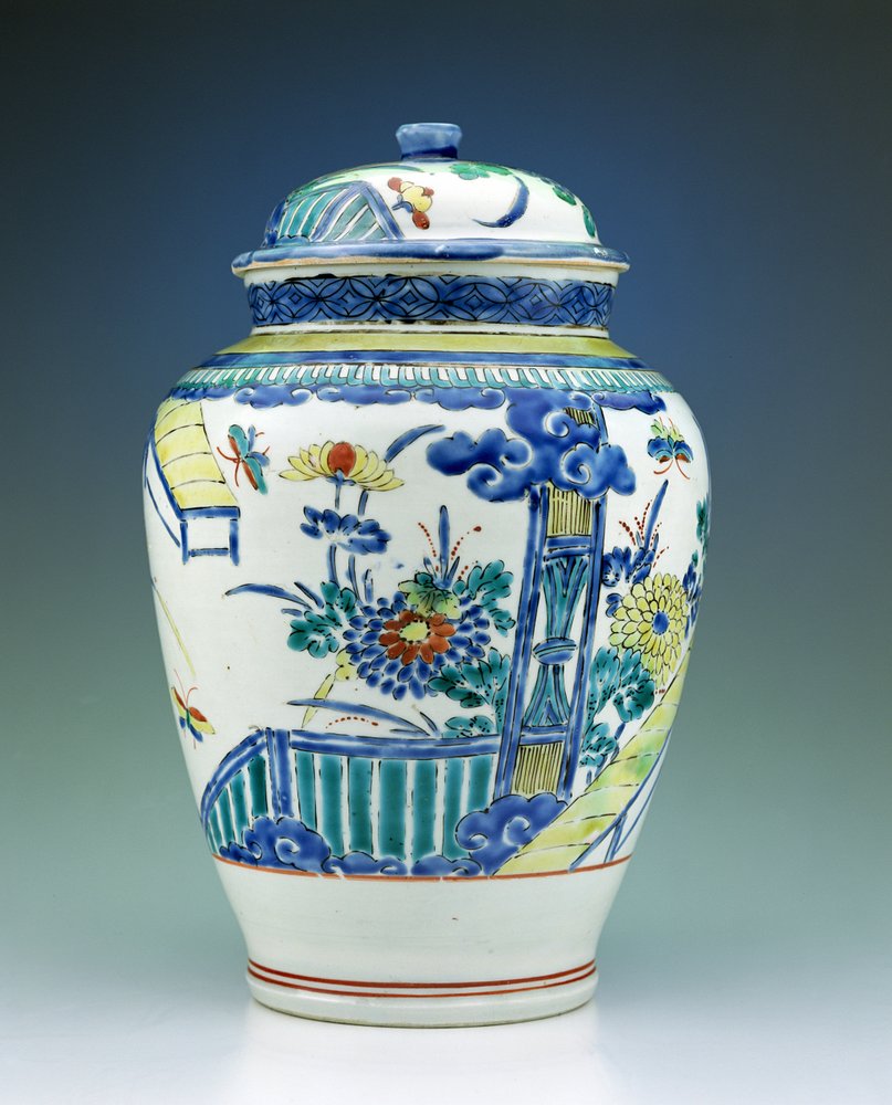 Krukke og låg dekoreret med Kakiemon-emaljer, ca. 1680 (porcelæn) af Japanese School