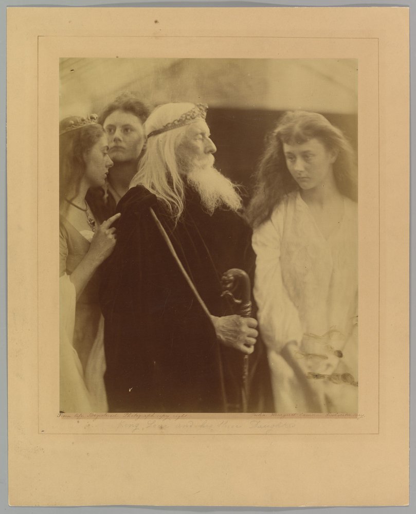 Kong Lear tildeler sit kongerige til sine tre døtre af Julia Margaret Cameron