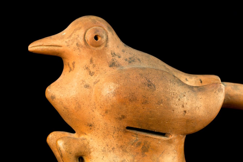 Keramik med brohåndtag og fugledesign / præcolumbiansk kunst (terrakotta) af Precolombian Precolombian