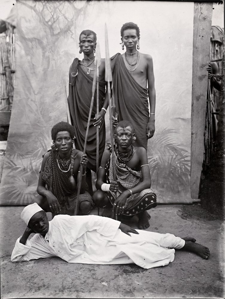 Maasai-krigere (gelatine-sølvtryk) af R. V. Pereira