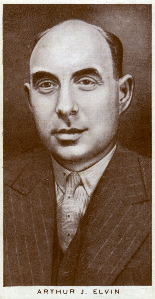 Arthur J Elvin, britisk boksepromotor, 1938 af Unbekannt