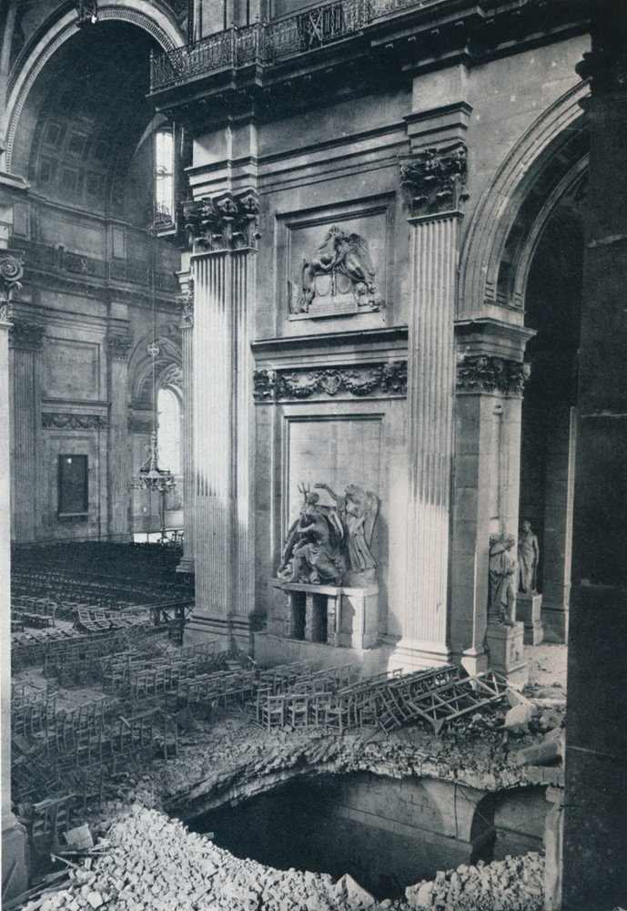 North Transept af St. Pauls Cathedral efter bombning, 1941 af Unbekannt