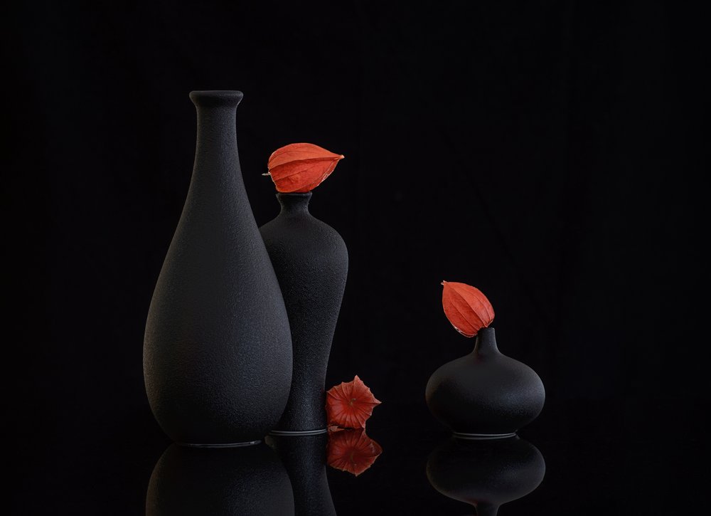 Stilleben med orange physalis af Alice Sheng