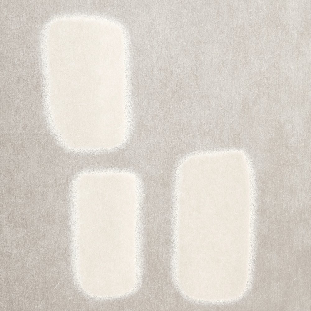 Cremefarvede figurer med struktur af Alma