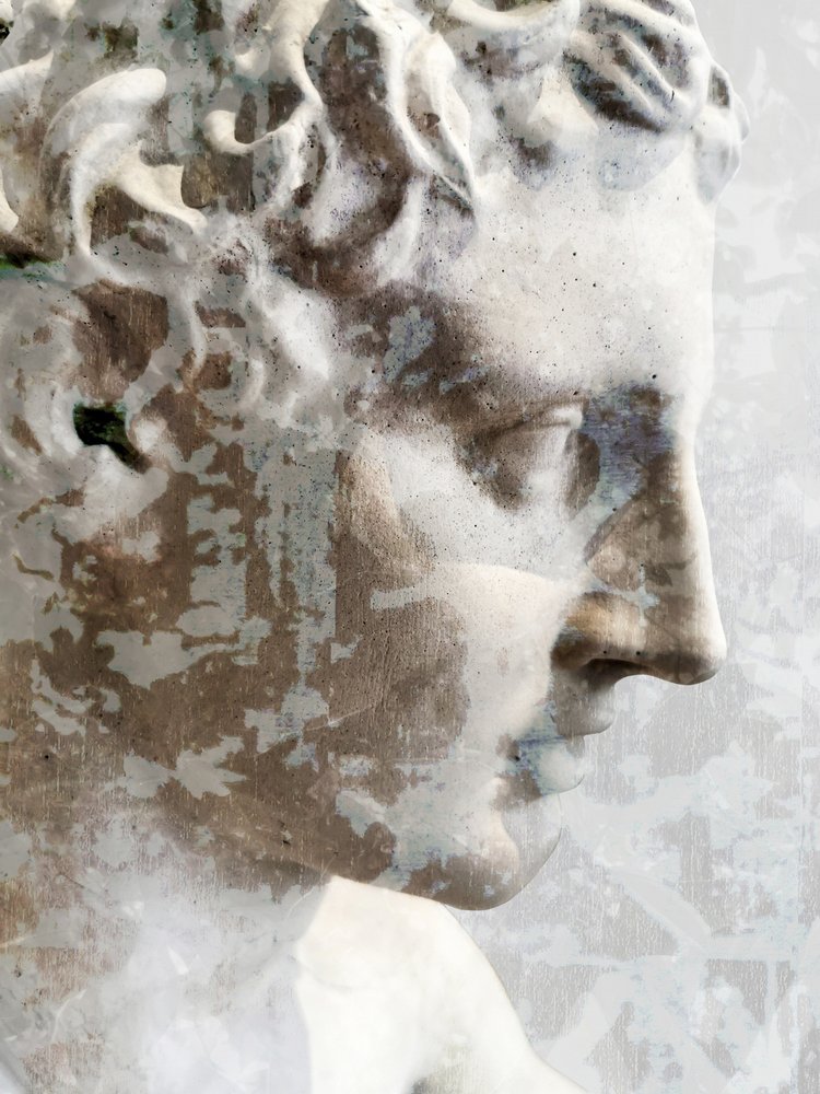 Profil i forvitret marmor af Angelo Cerantola