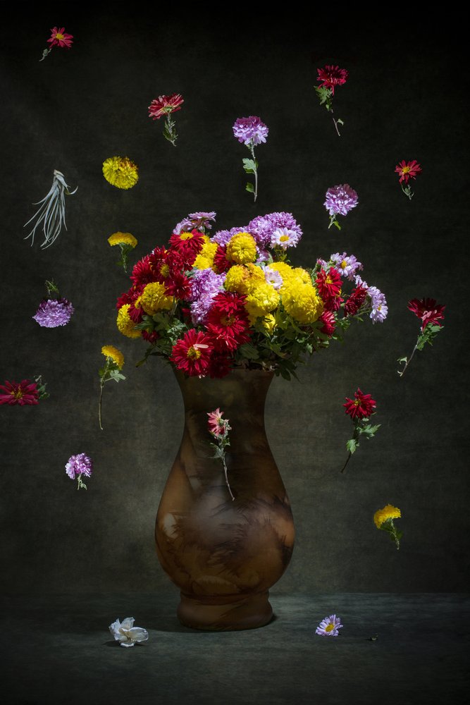 Svævende, farvestrålende blomster af Brig Barkow