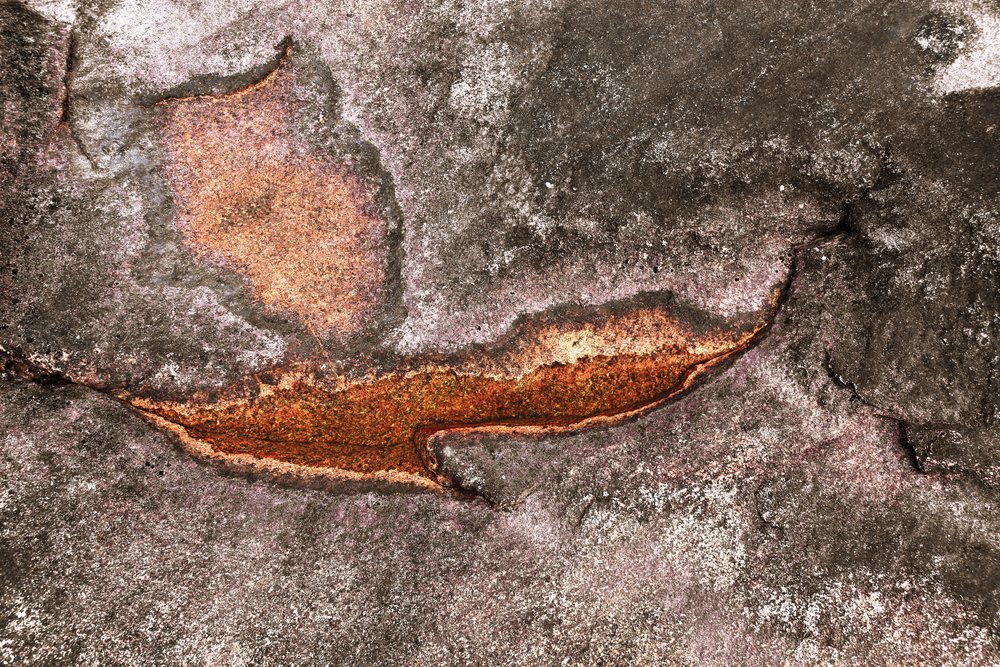 Forvitret mineraloverflade af Christina Sillen