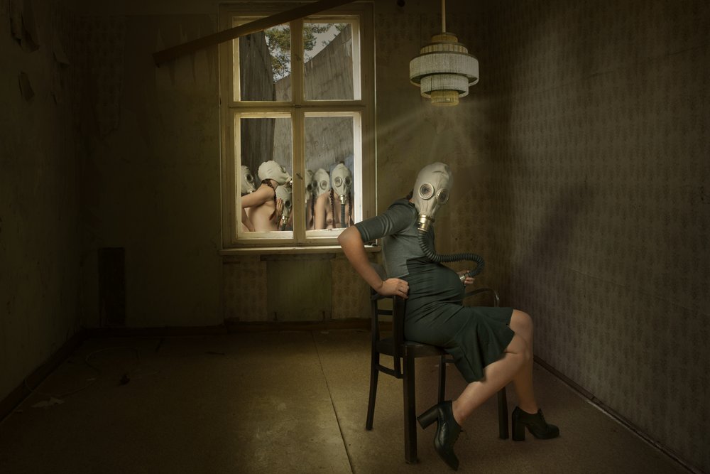 Den uhyggelige kvinde med gasmasken af Christine von Diepenbroek