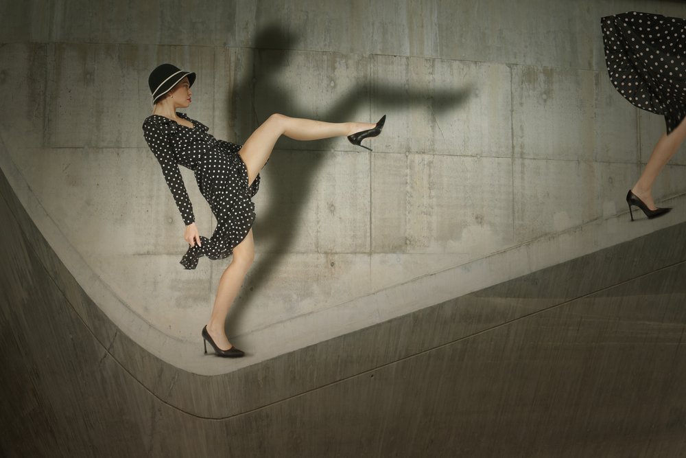 Modepose med prikker af Christine von Diepenbroek
