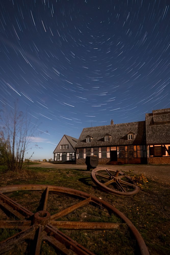 Star Trails Landsted af Christoph Schaarschmidt