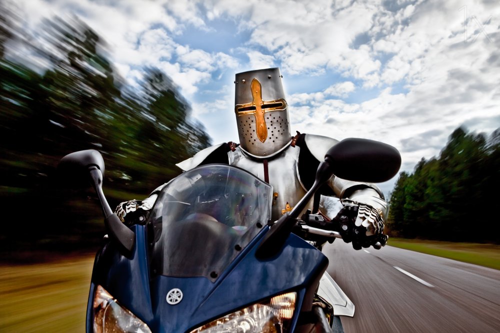 Ridder på motorcykel af Christophe Kiciak