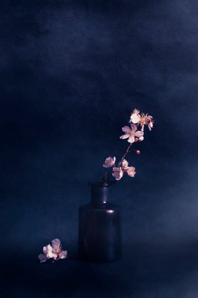 Moody blomstervase af Cicek Kiral