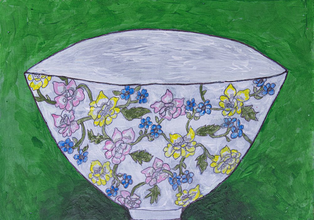 Farverig skål med blomstermotiv af Dale Hefer & Family
