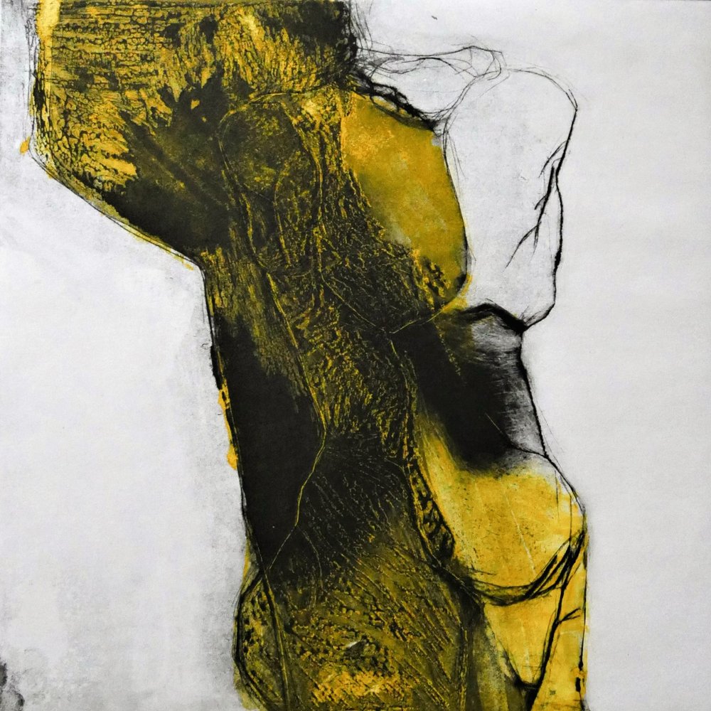 Abstrakt gul figur af Doris Schmitz