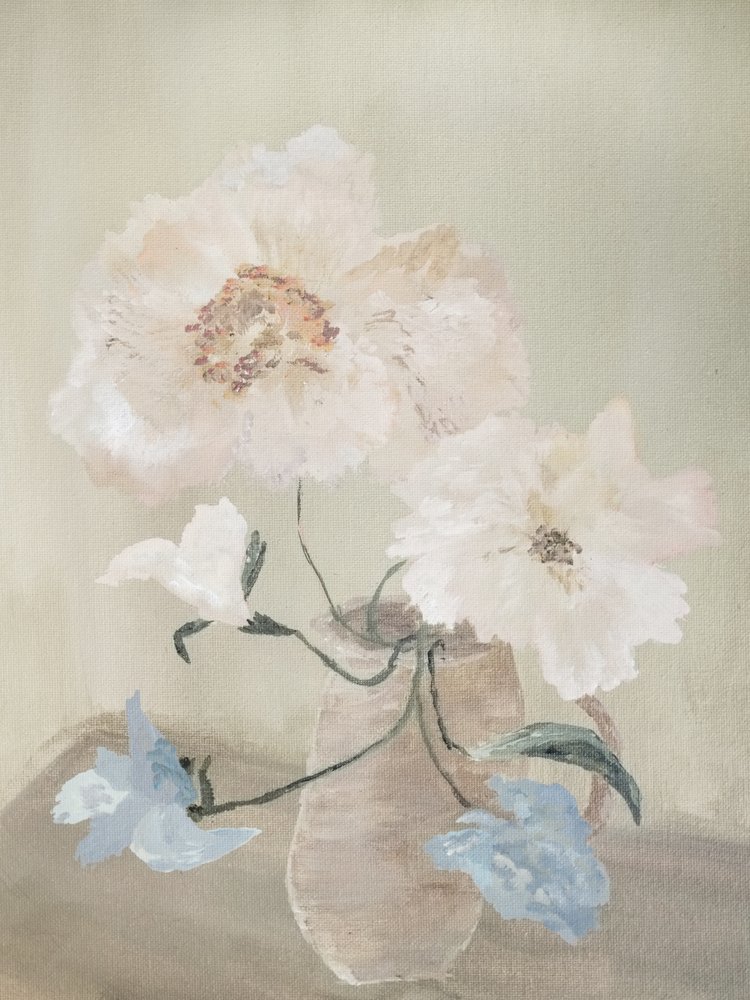 Fint blomsterstilleben af Emily Tingey