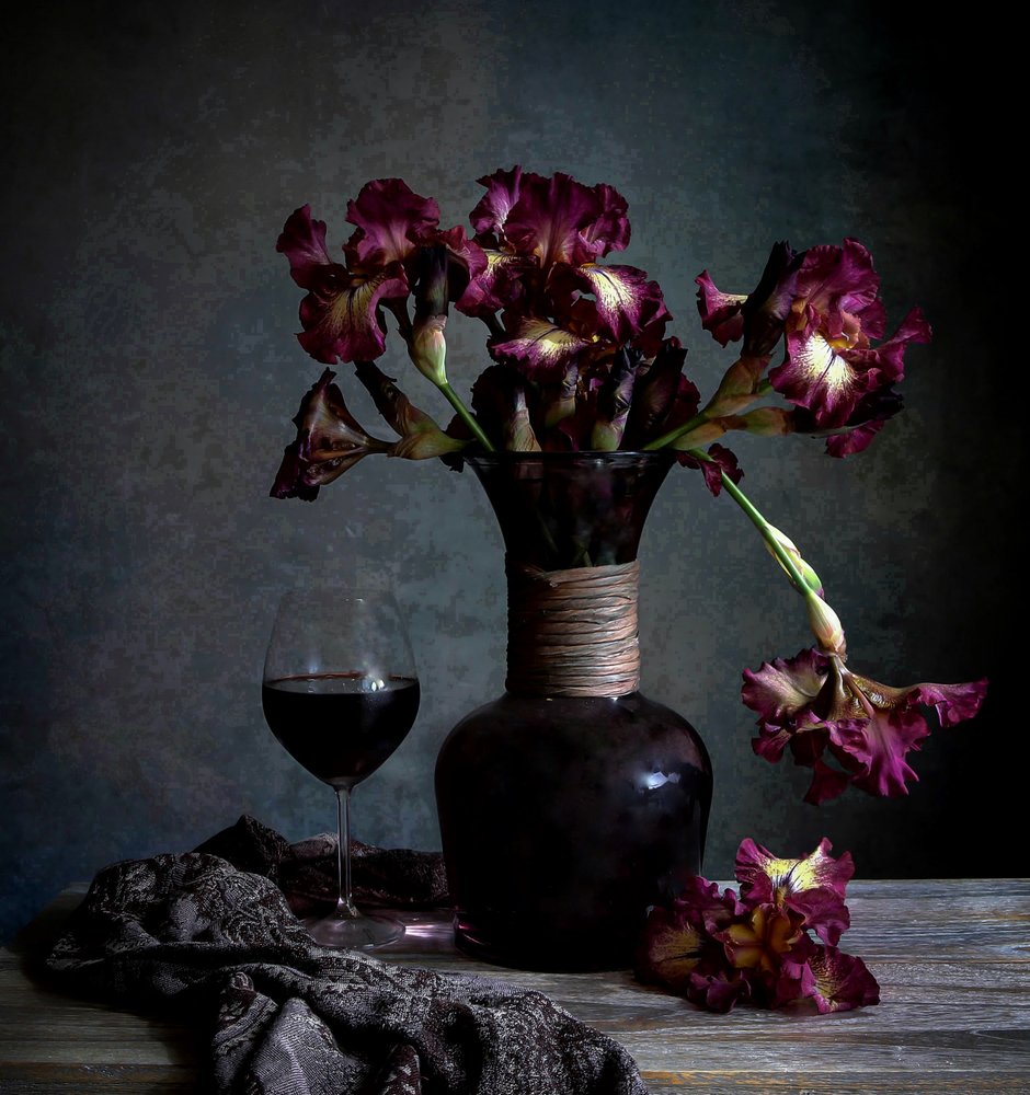 Mørke iris og vin af Fangping Zhou