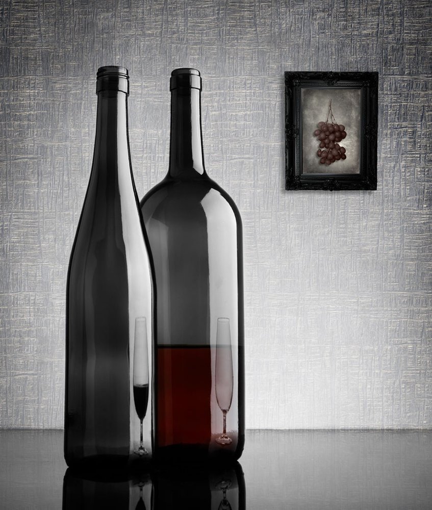 Elegant vin-stilleben af Greg Brave