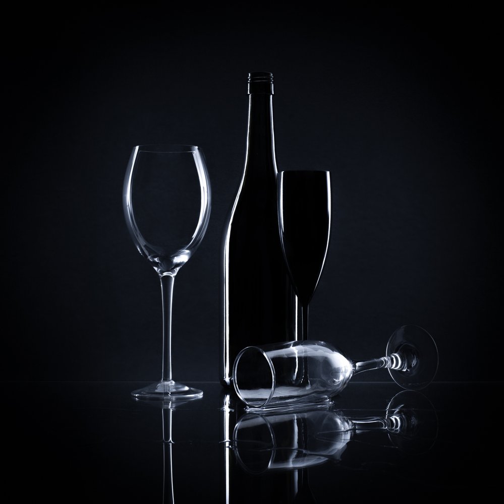 Elegant vin-stilleben af Margareth Perfoncio