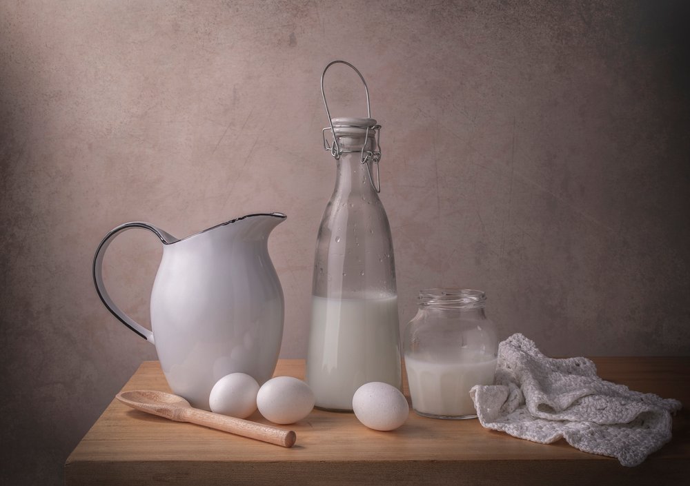 Mælk og æg fra gården af Margareth Perfoncio