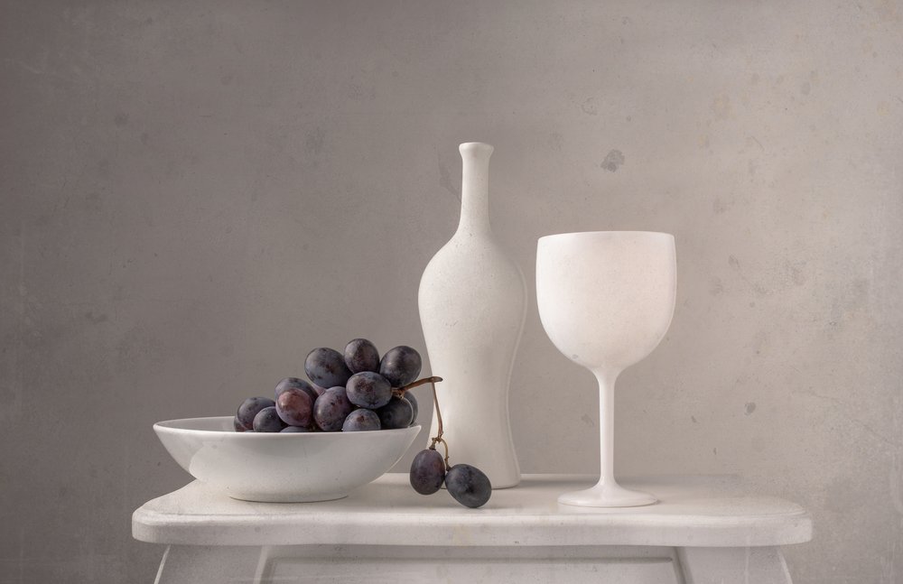 Minimalistisk om druer og vin af Margareth Perfoncio