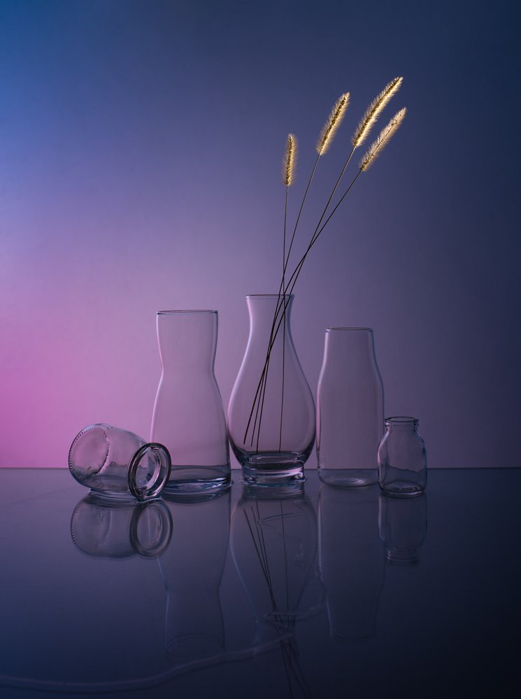 Fredfyldte spejlbilleder i glas af Margareth Perfoncio