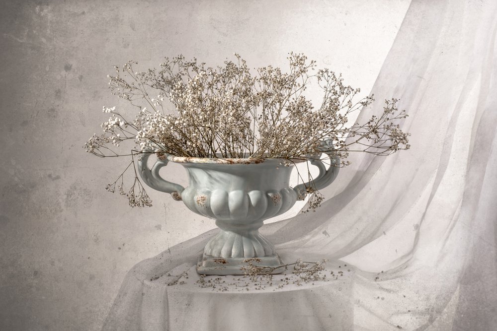 Blomsterstilleben i shabby chic-stil af Margareth Perfoncio