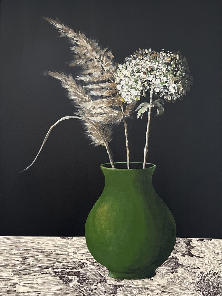 Grøn vase med pampashortensia af Marina Kozyr