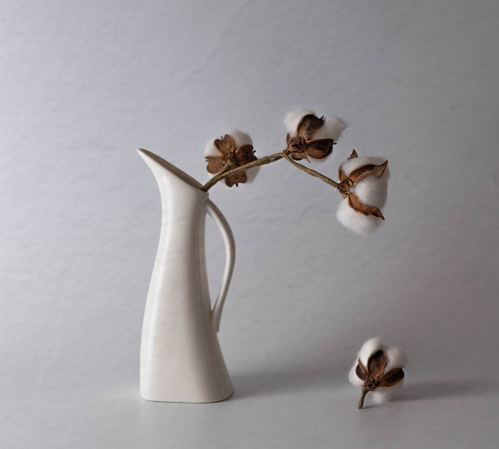 Minimalistisk bomuldsvase af May G