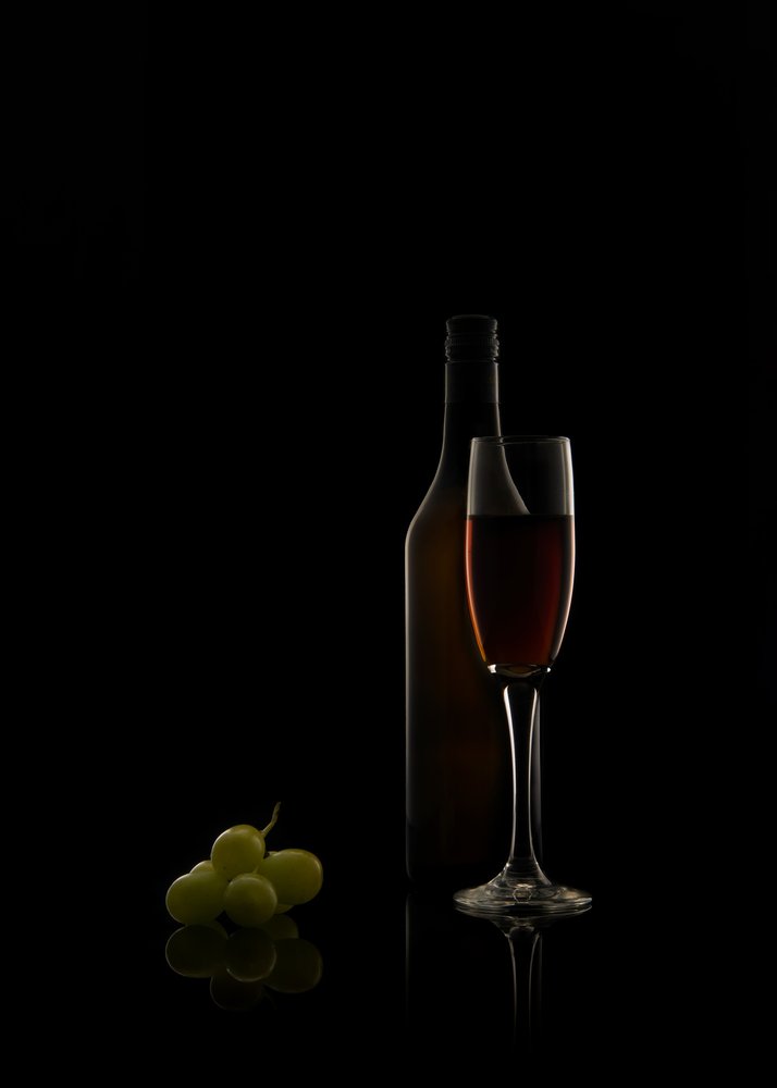 Klassisk vin-stilleben af Ming Chen