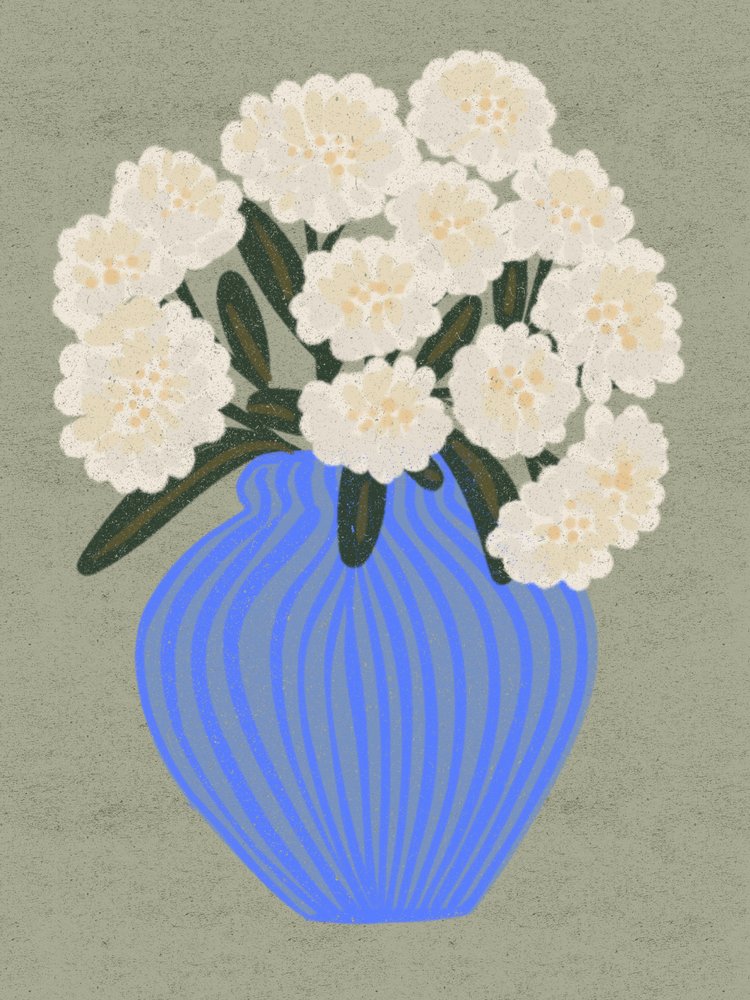 Hvide blomster i blå vase af Nikita Jariwala