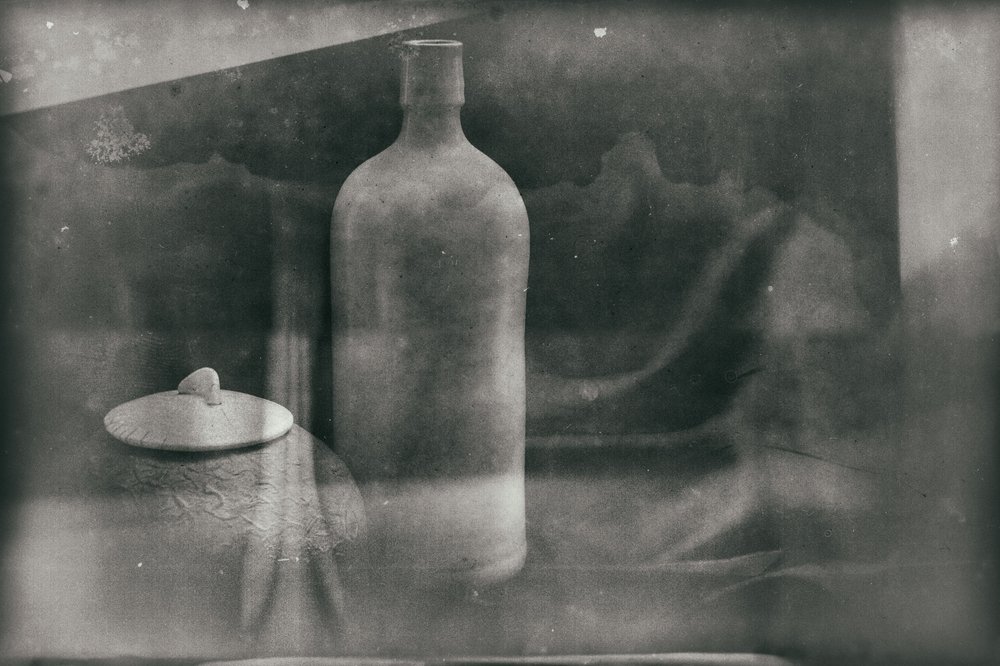 Vintageflaske og krukke af Raffaele Corte