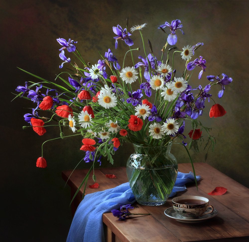 Livligt blomsterstilleben af Tatyana Skorokhod