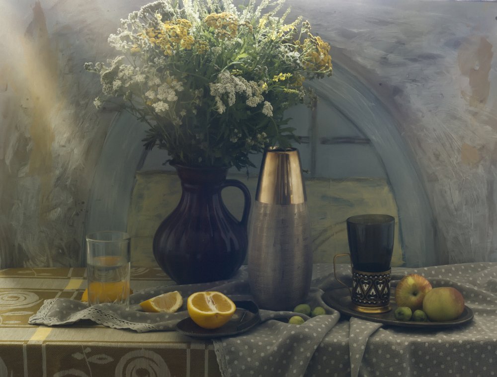 Vilde blomster og frisk frugt af UstinaGreen