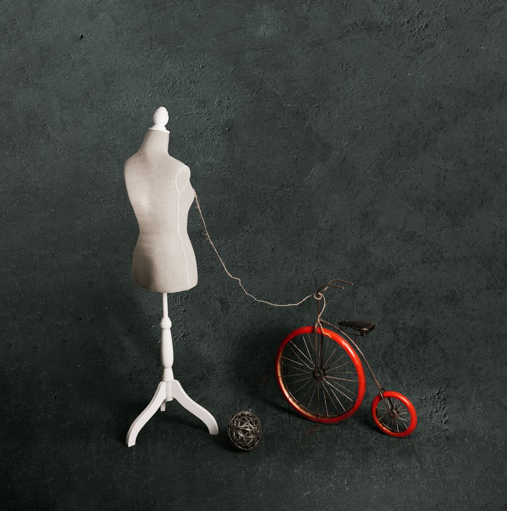 Mannequin Rød Cykel af chenyi wang