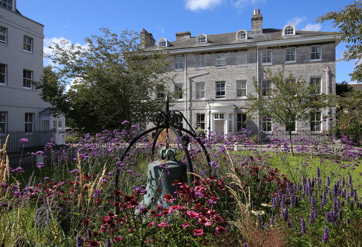 Admirals House på pladsen i det tidligere Royal Naval Hospital, Plymouth af Unbekannt Unbekannt