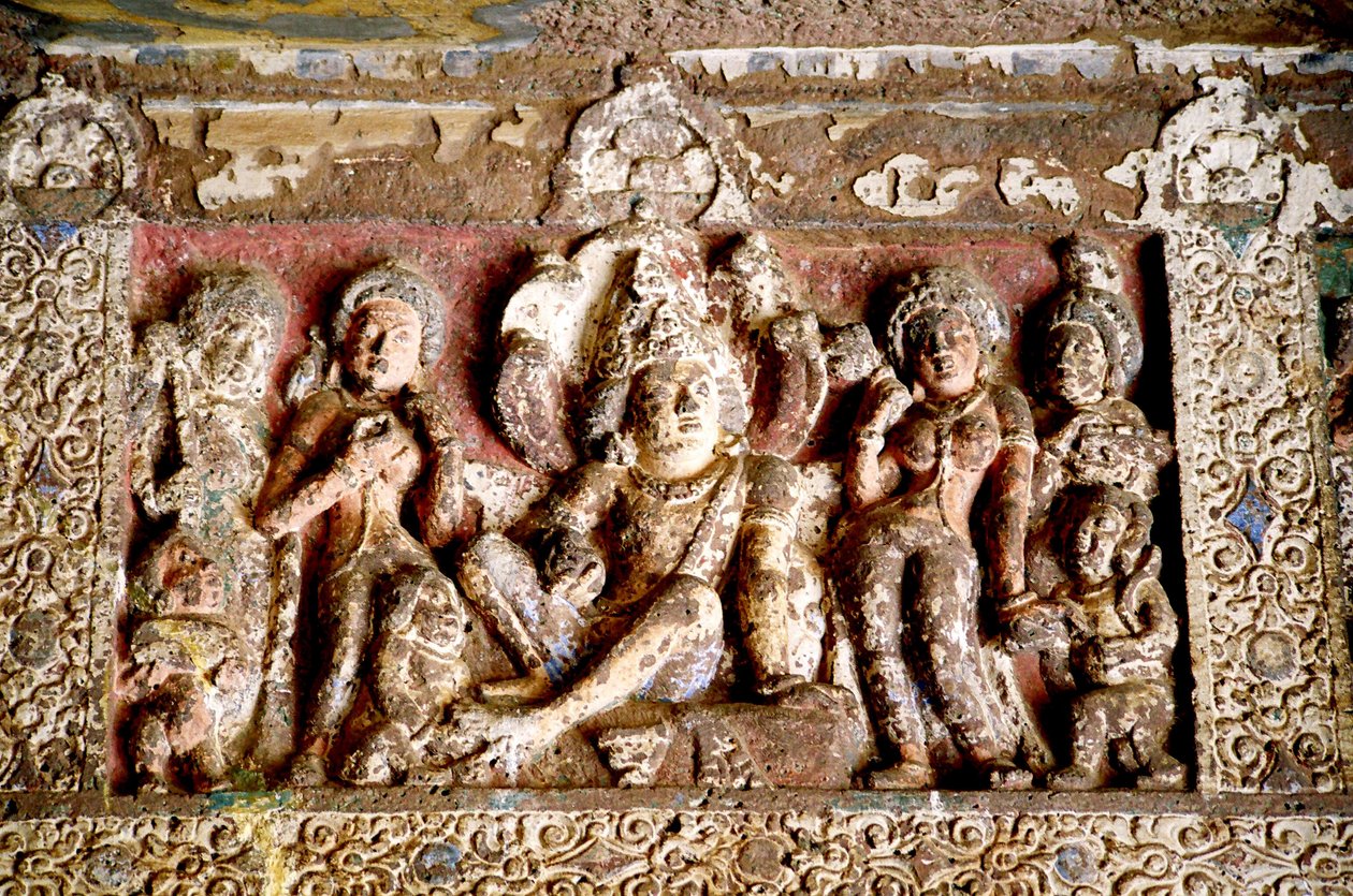 Stenudskæring ved Ajanta-hulerne, Maharashtra, Indien. De 29 buddhistiske huler blev udgravet mellem det 2. århundrede f.Kr. og det 1. e.Kr., og det 4.-7. e.Kr., men de blev først opdaget i 1819, ca. af Unknown