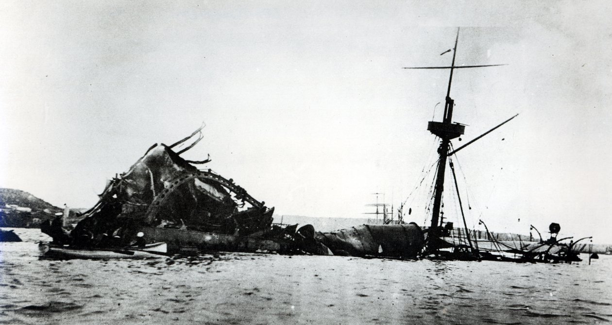 The Catastrophe of the USS Maine, 1898 (se 206525, 206526) af American Photographer