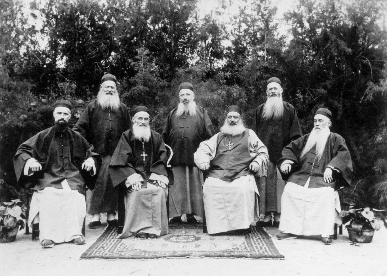 Jesuitter fra en mission i Kina, ca. 1900 af French Photographer