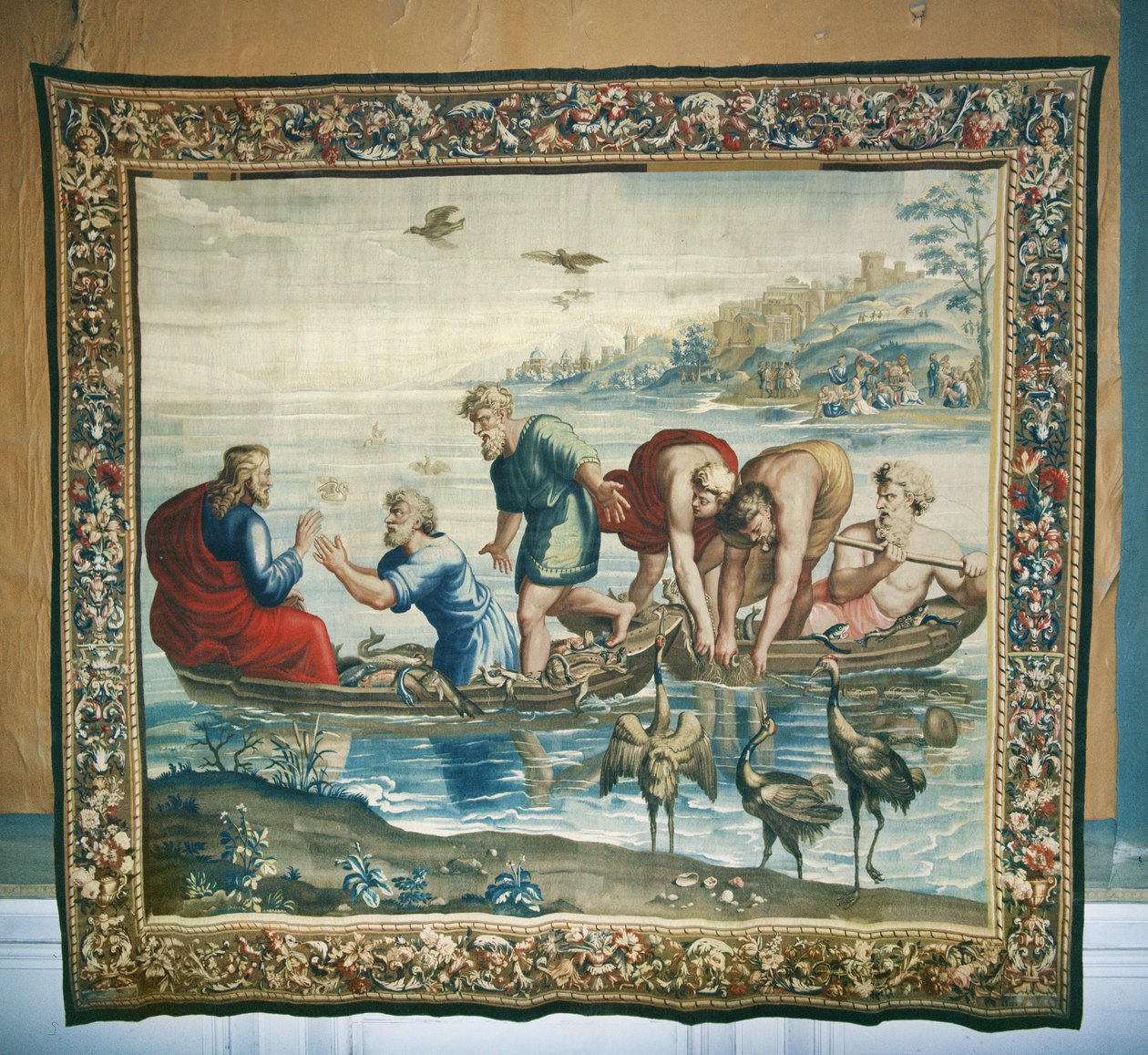 Gobelin, der forestiller Apostlenes Gerninger, Den mirakuløse fangst af fisk, vævet på Beauvais-værkstedet under ledelse af Philippe Behagle (1641-1705), 1695-98 (uldtæppe) af Raffaello Sanzio Raphael