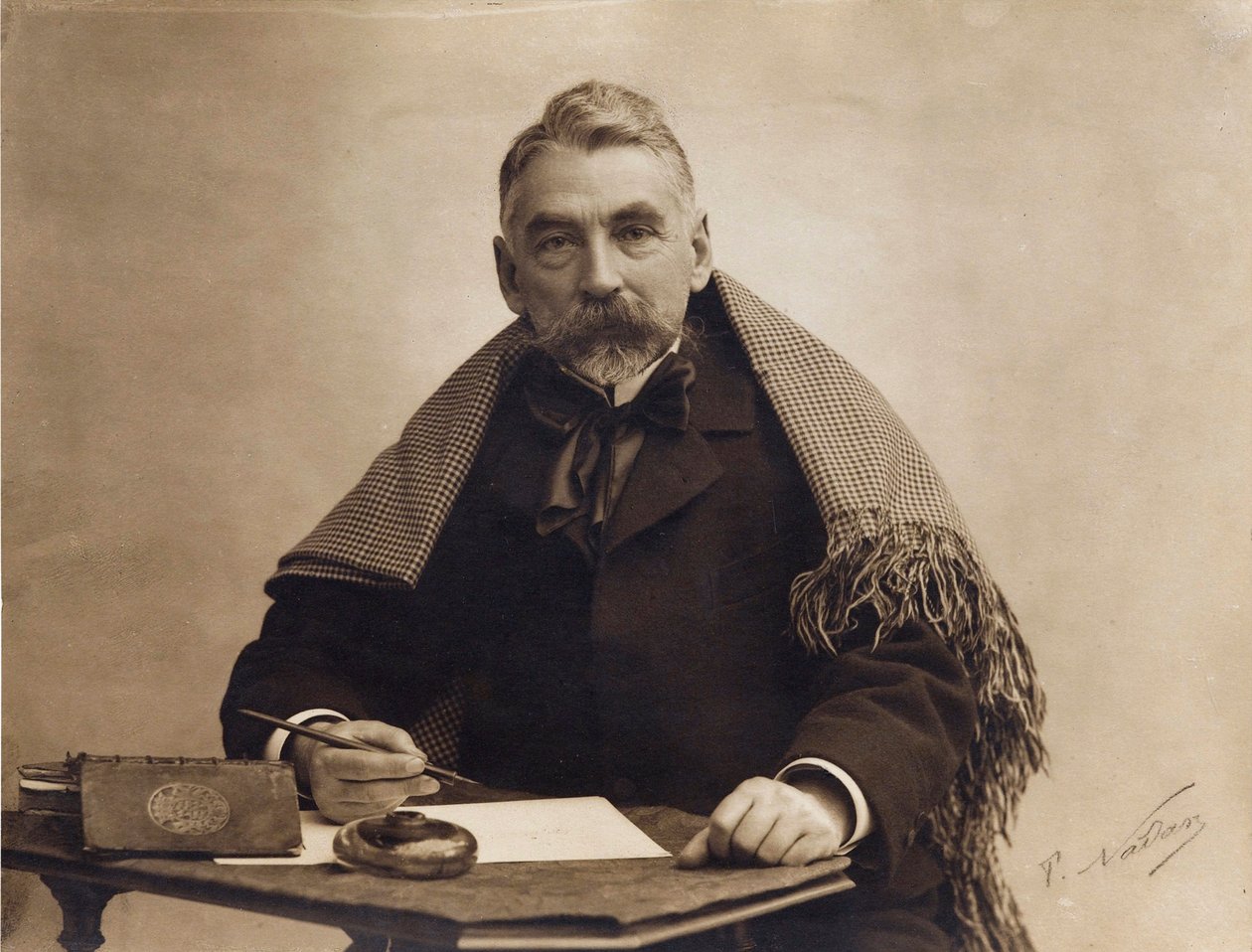 Portræt af Stephane Mallarme (1842-1898), af Nadar, Gaspard-Felix (1820-1910). Albumin foto af Nadar