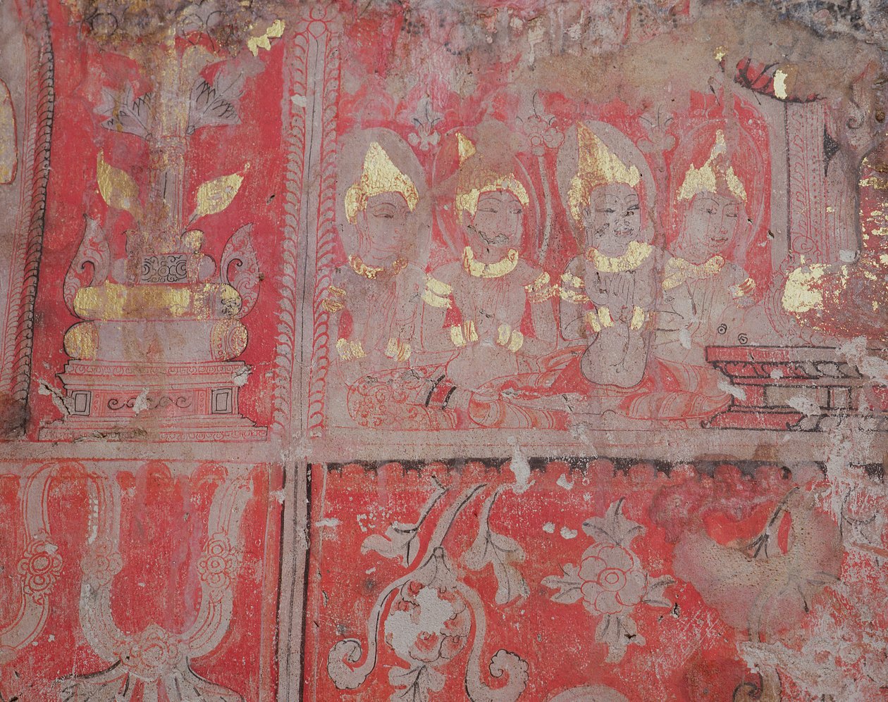 Deities, Tree of Illumination, Wat Ratchaburana, Ayutthaya, Thailand af Unknown