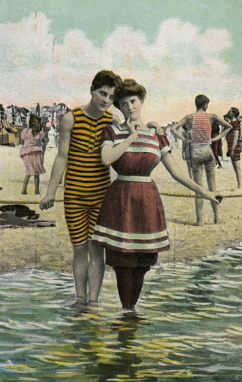 Elskere på stranden ca. 1900 (håndfarvet foto) af Unknown