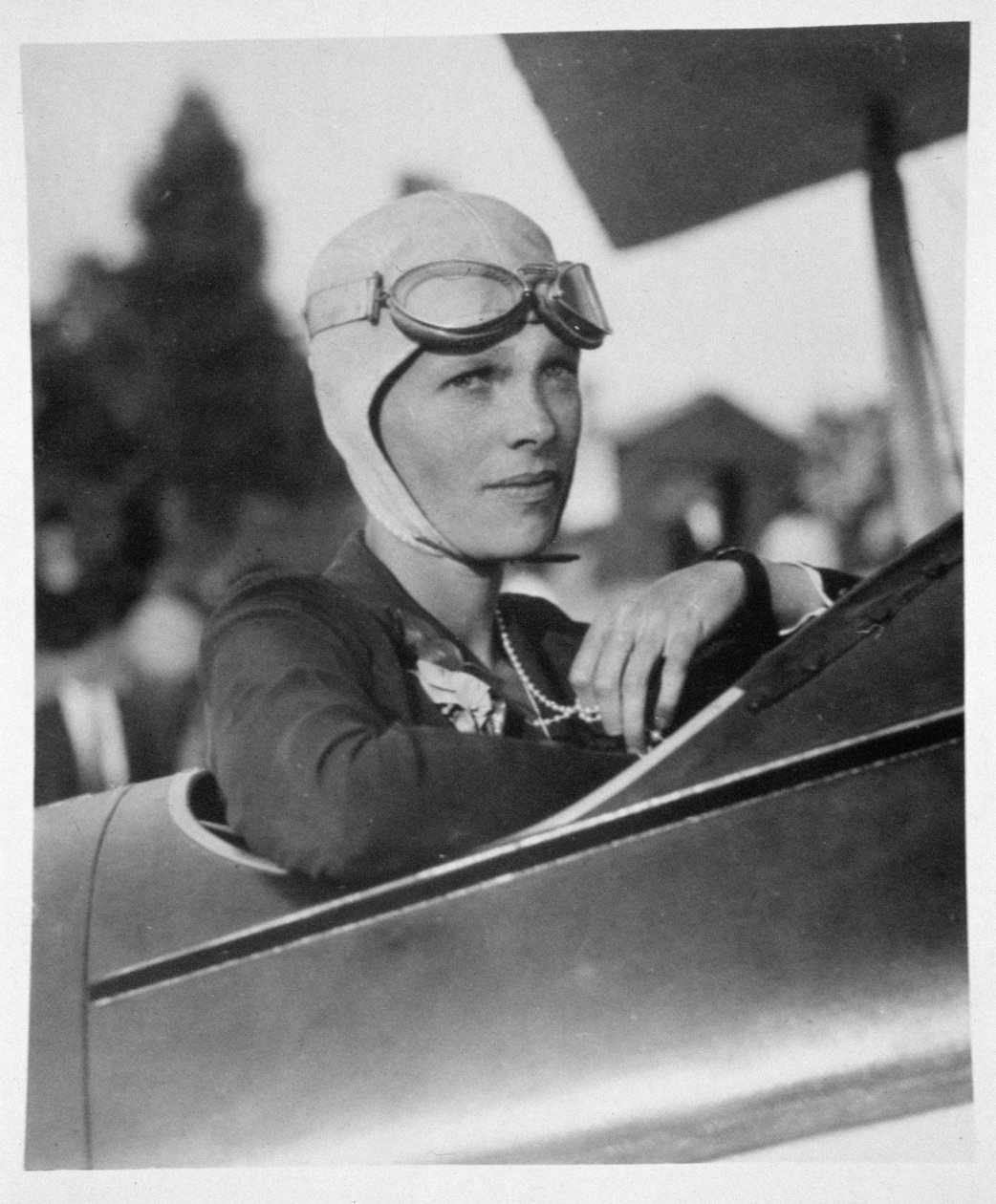 Amelia Earhart (1897-1937) i Boston træningsfly, 1926 af American Photographer