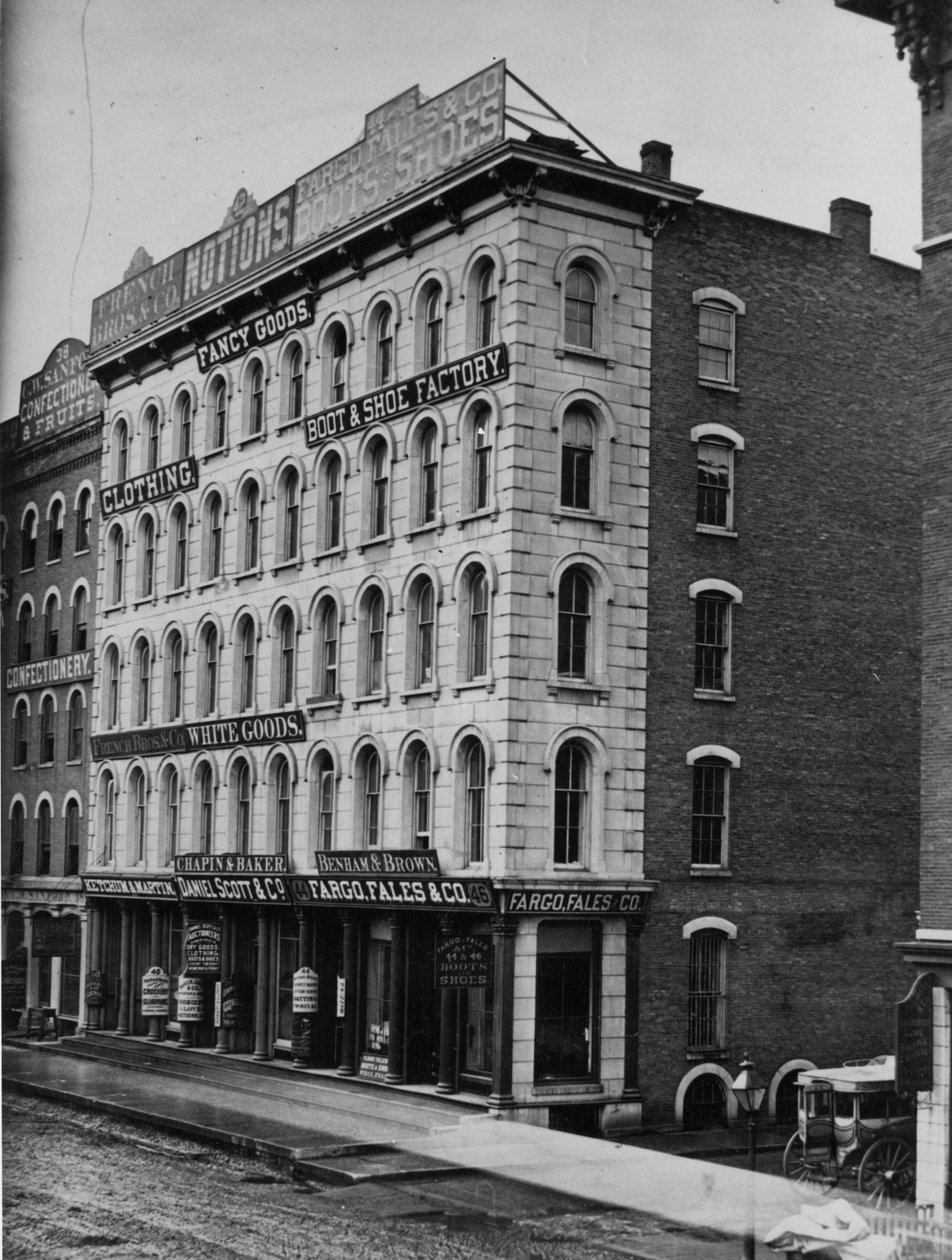 Butiksfacader på 40-46 Randolph Street, Chicago, ca. 1869 af American Photographer