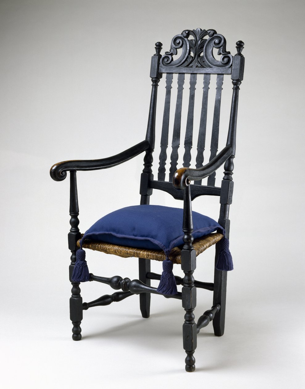 Lænestol, 1700-1730 (blød ahorn; ask og poppel) af American School