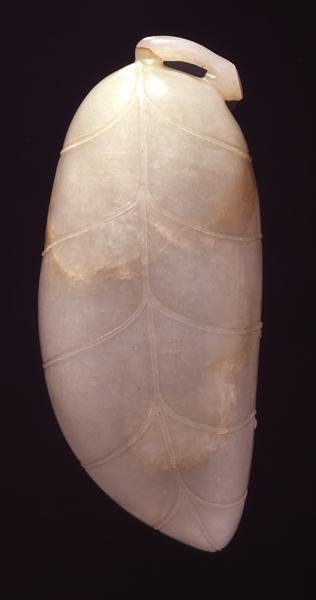 Børstevasker i form af et bananblad på stilken, sent Ming til tidligt Ching-dynasti (udskåret celadon grøn nefritjade) (se 142658) af Chinese School