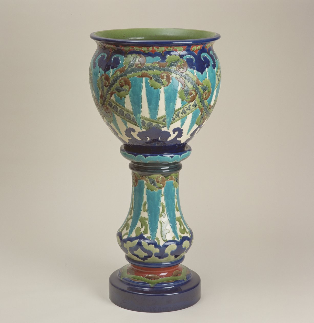 Jardiniere af Burmantofts Pottery, Leeds, 1890-1904 (keramik) af English School