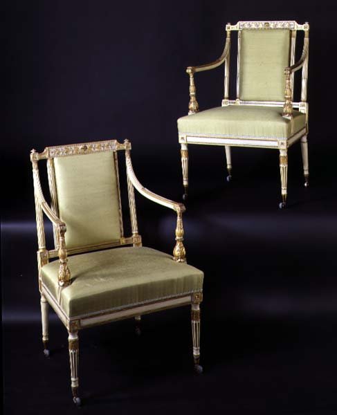 Par fra et sæt på ti spisestuestole, udskåret i Adam-stil, ca.1781 af English School