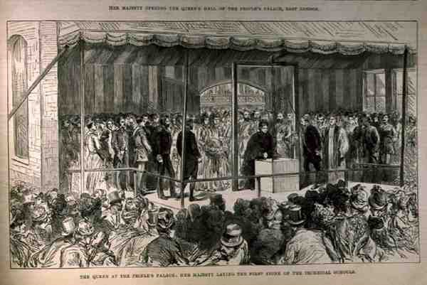 The Queen at the Peoples Palace: Hendes Majestæt lægger den første sten til de tekniske skoler, fra The Illustrated London News, 21. maj 1887 af English School